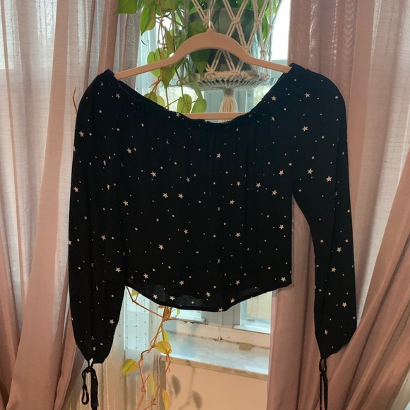 Off the shoulder top - Picture 3 of 5